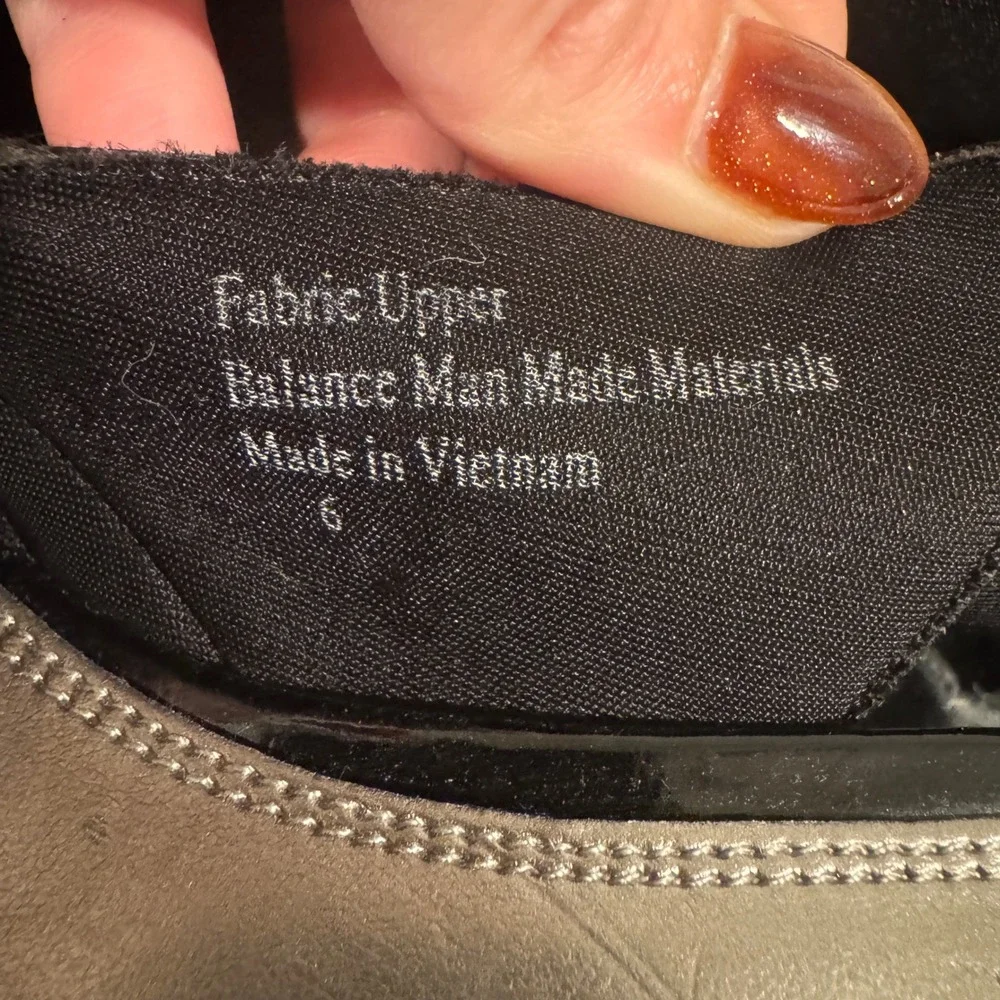 Coach and Four Slingback Black Heels Size 6
